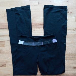 Lululemon Reversible Groove Flare Pant 4
